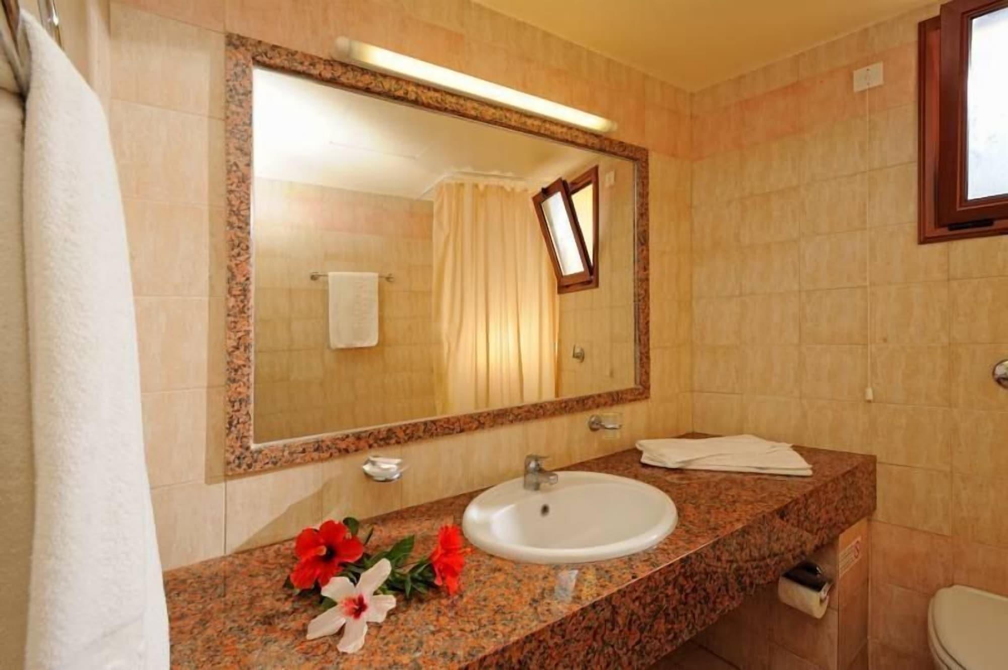 Maria Lambis Aparthotel Stalís Luaran gambar